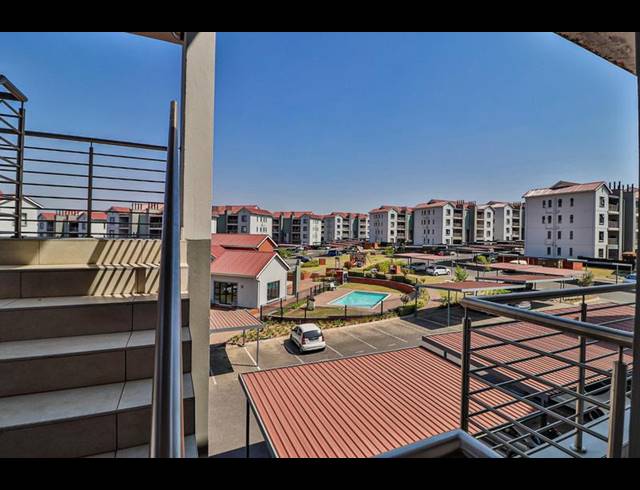 1 BEDROOM APARTMENT FOR SALE IN MODDERFONTEIN